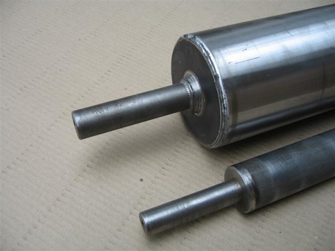 Gravity roller for medium weight loads RT2-50-12-M8