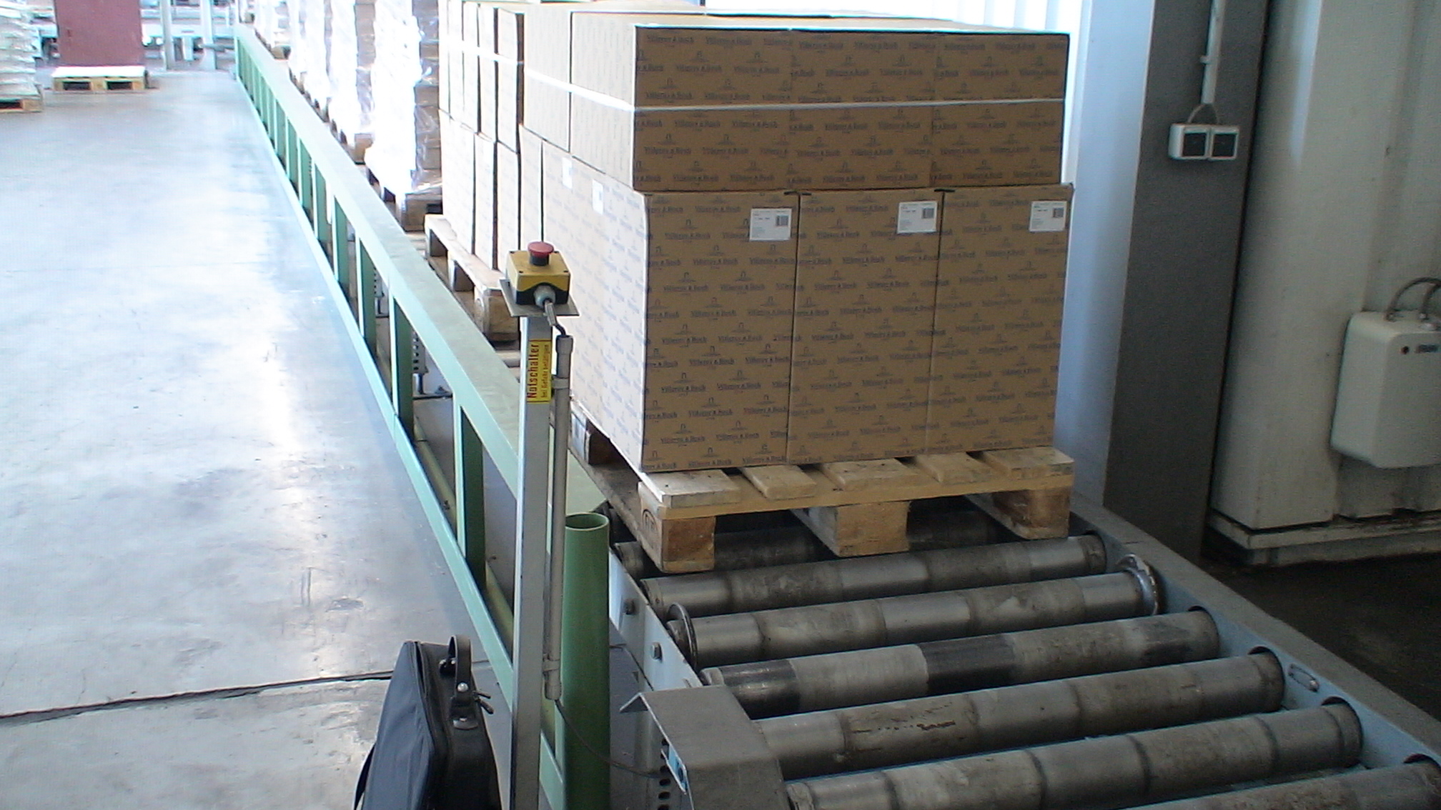 Pallet handling lines are an excellent investment